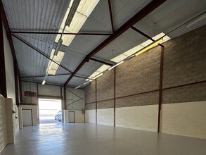 Kingsbury Rd, Birmingham for lease Interior Photo- Image 2 of 3