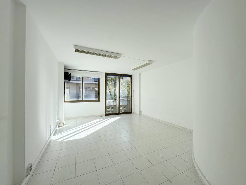 Granollers, BAR 08401 - Unité - - - Photo intérieure - Image 1 of 22