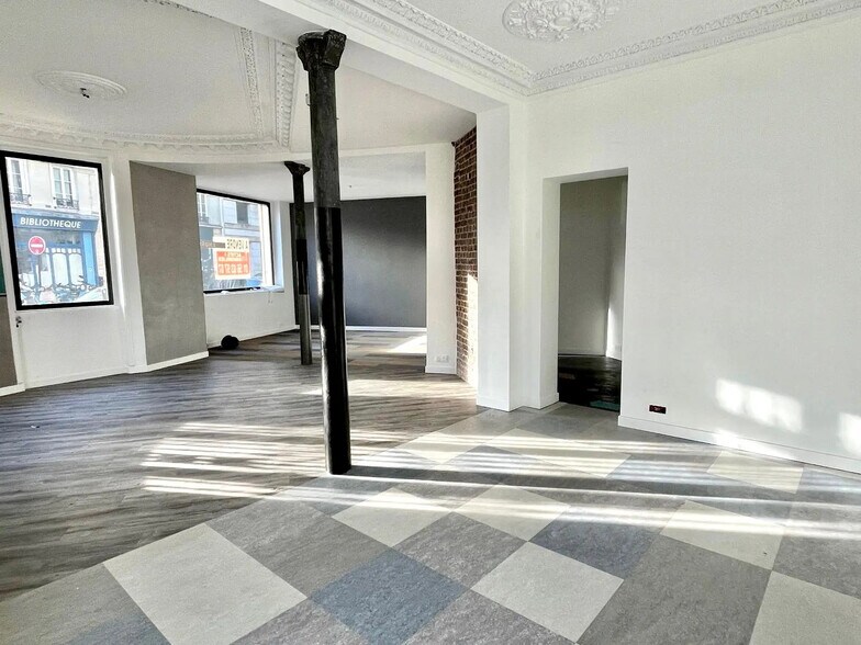 Immeuble residentiel dans Paris à vendre - Photo intérieure - Image 3 de 9