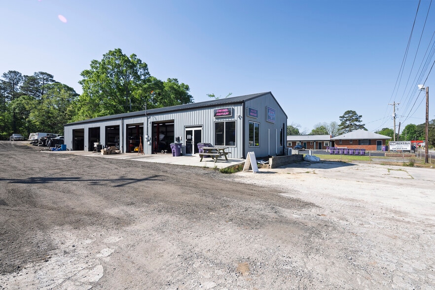 508 Travis Ave, Saluda, SC à vendre - Photo du bâtiment - Image 2 de 19