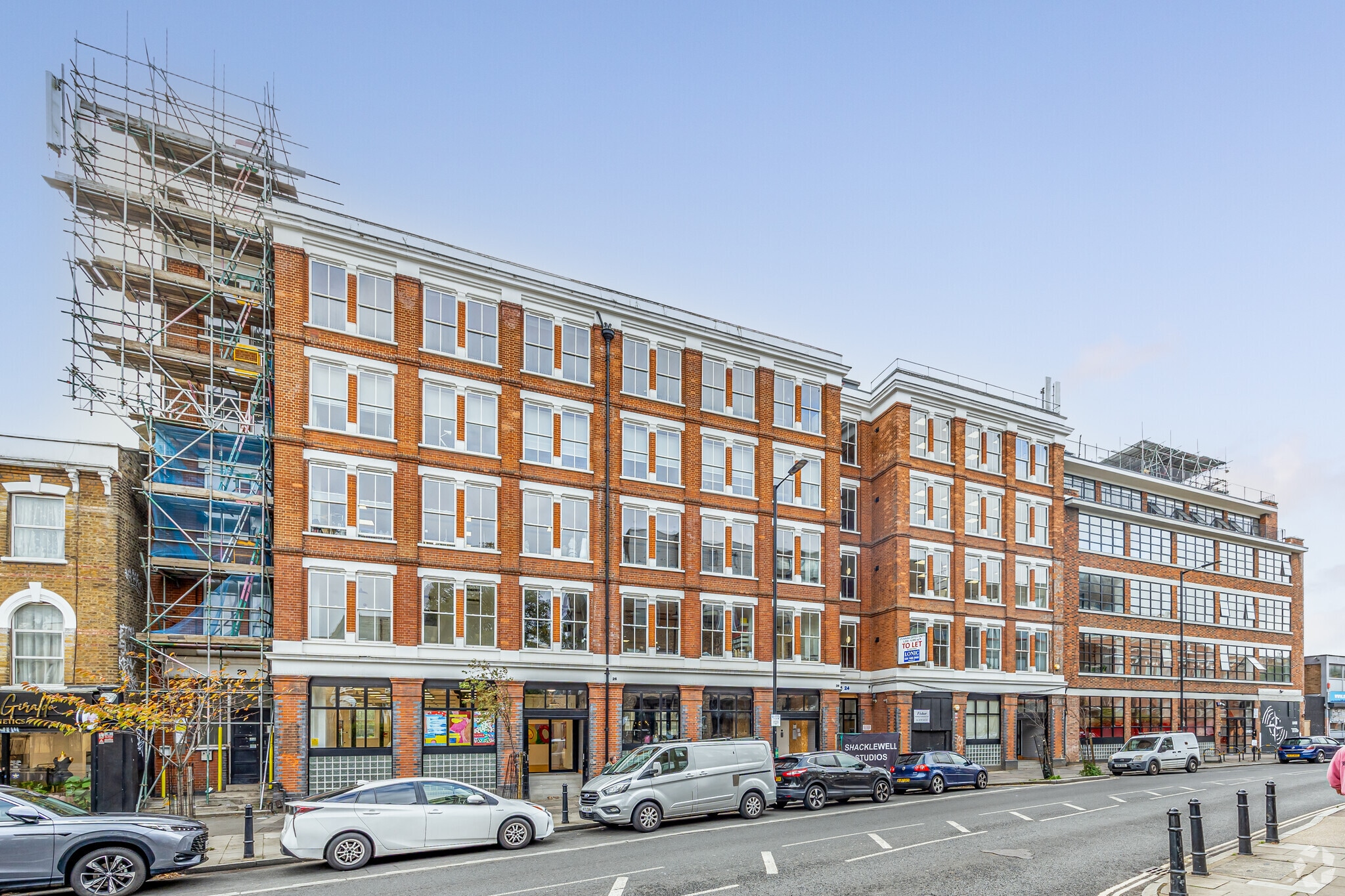 18-28 Shacklewell Ln, Londres à louer Photo principale- Image 1 de 3