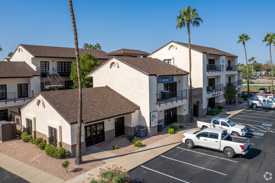 7650 E Broadway Blvd, Tucson, AZ à louer - Photo du bâtiment - Image 1 de 4