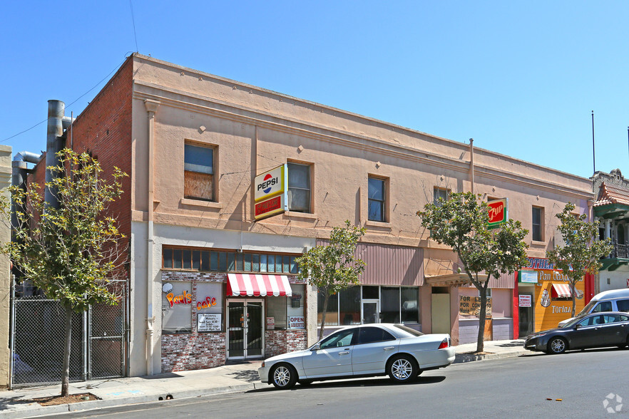 938-952 F St, Fresno, CA à vendre - Photo principale - Image 1 de 1