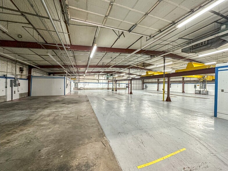 1701 Industrial Blvd, Brenham, TX à louer - Photo intérieure - Image 2 de 10