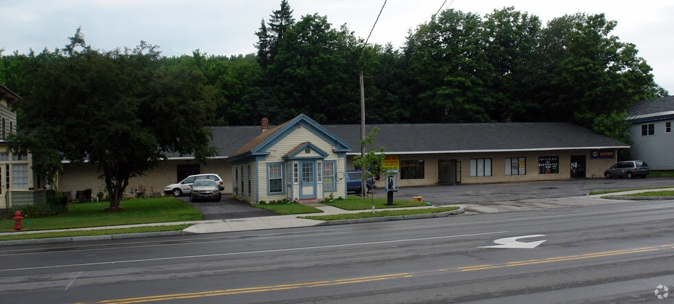 25 E Main St, Morrisville, NY à louer - Photo du bâtiment - Image 3 de 7