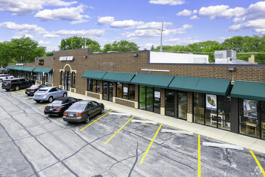 4124-4150 Dempster St, Skokie, IL for lease - Building Photo - Image 2 of 6