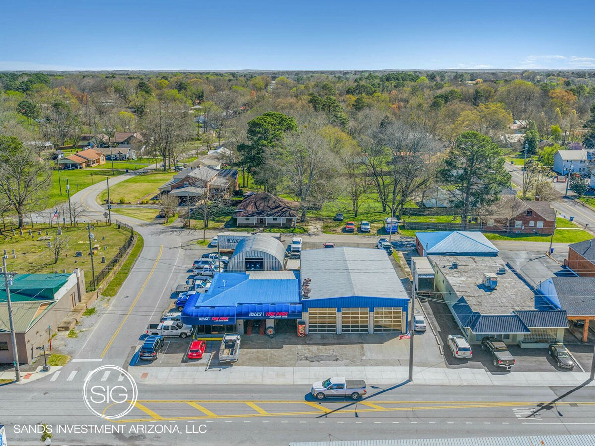 152 N Main St, Arab, AL for sale Primary Photo- Image 1 of 6