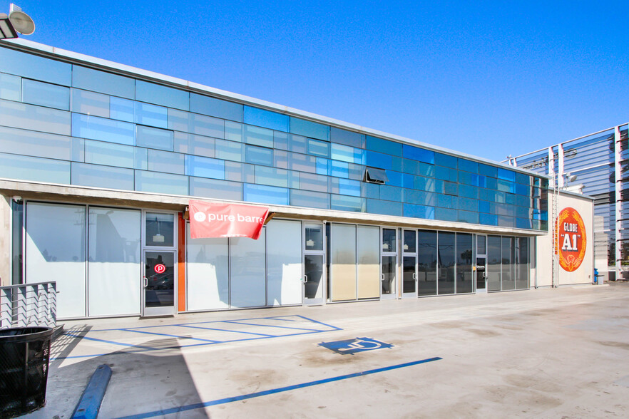 8985 Venice Blvd, Los Angeles, CA for lease - Building Photo - Image 2 of 8