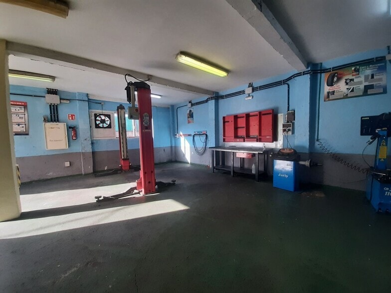 Commerce de détail dans Vigo à vendre - Photo du bâtiment - Image 2 de 44