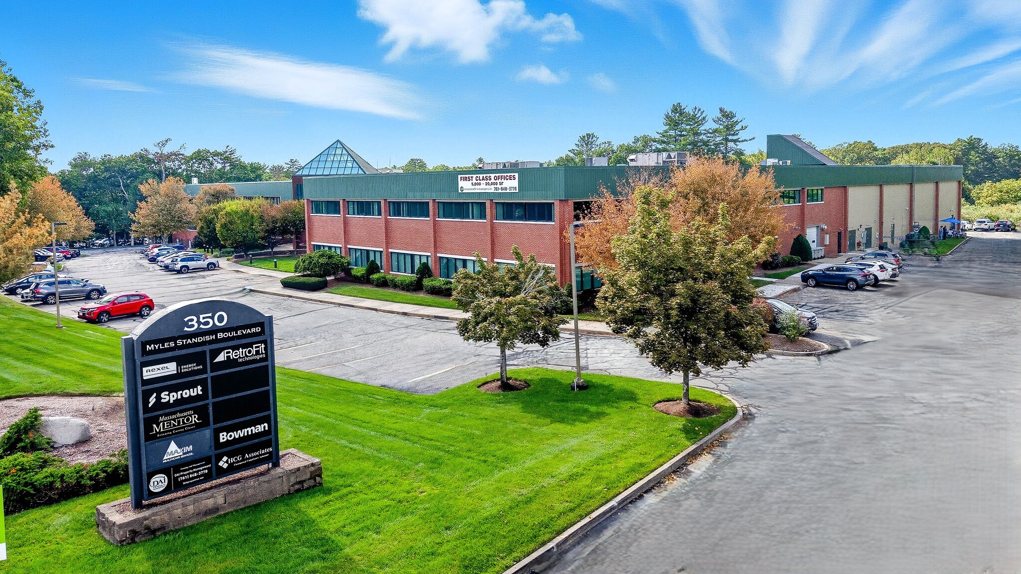 350 Myles Standish Blvd, Taunton, MA for lease Building Photo- Image 1 of 14