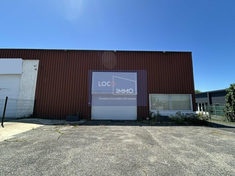 Flex dans Pessac à louer - Photo du bâtiment - Image 2 de 12