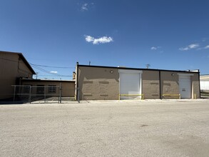 6505 Pulaski Hwy, Rosedale, MD for lease Building Photo- Image 1 of 7