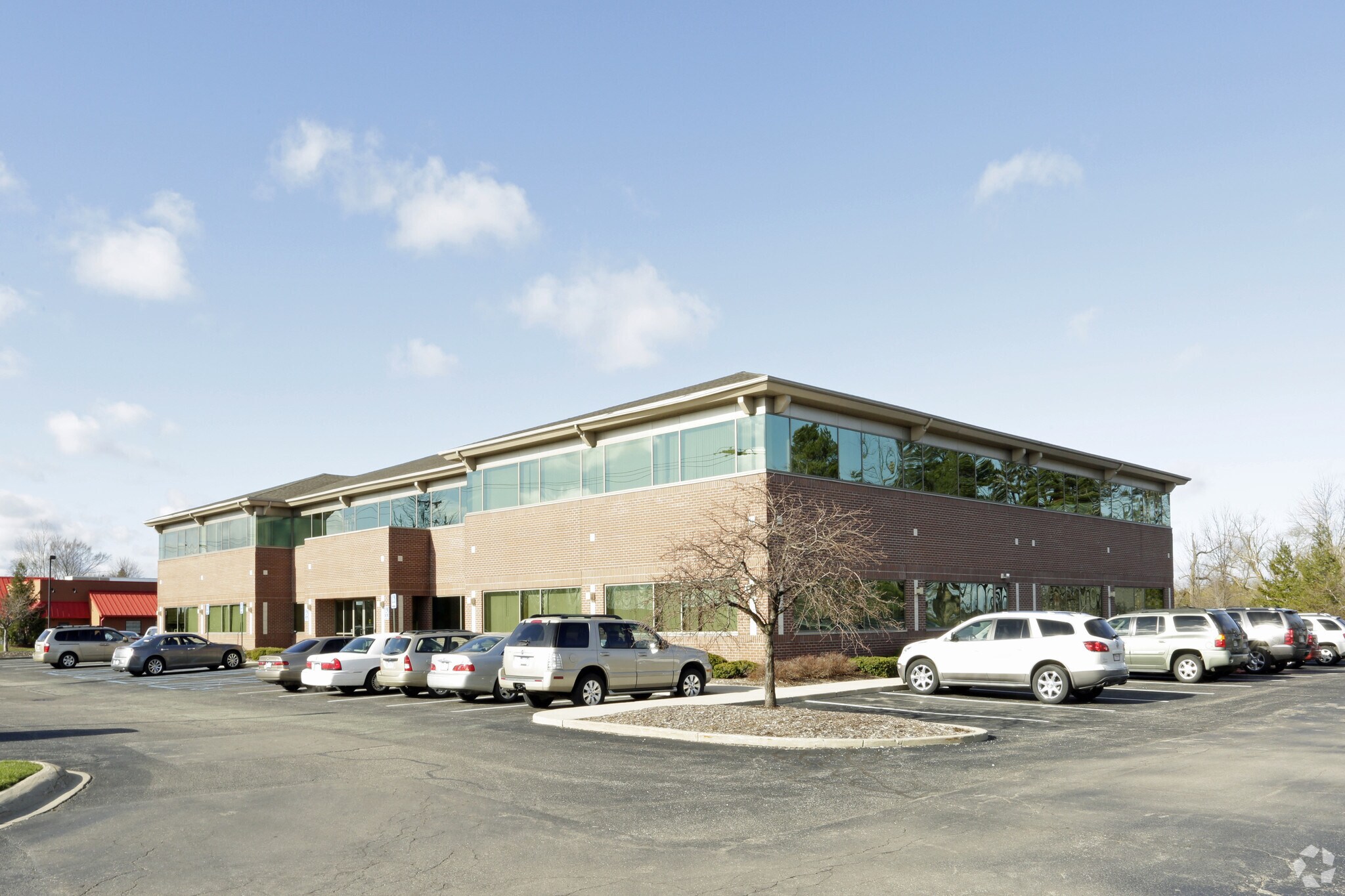 1525 E Beltline Ave NE, Grand Rapids, MI à louer Photo principale- Image 1 de 9