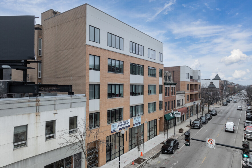 4008-4012 N Lincoln Ave, Chicago, IL for lease - Building Photo - Image 1 of 4