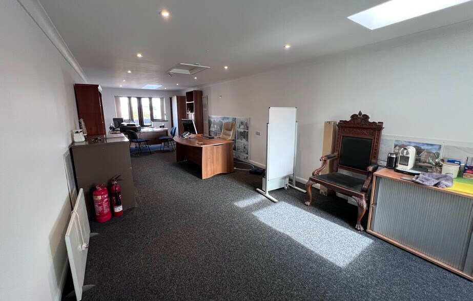 147 Wareham Rd, Corfe Mullen à vendre - Photo intérieure - Image 3 de 10