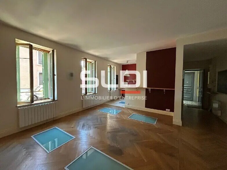 Bureau dans Villefranche-sur-Saône à louer - Photo intérieure - Image 1 de 8