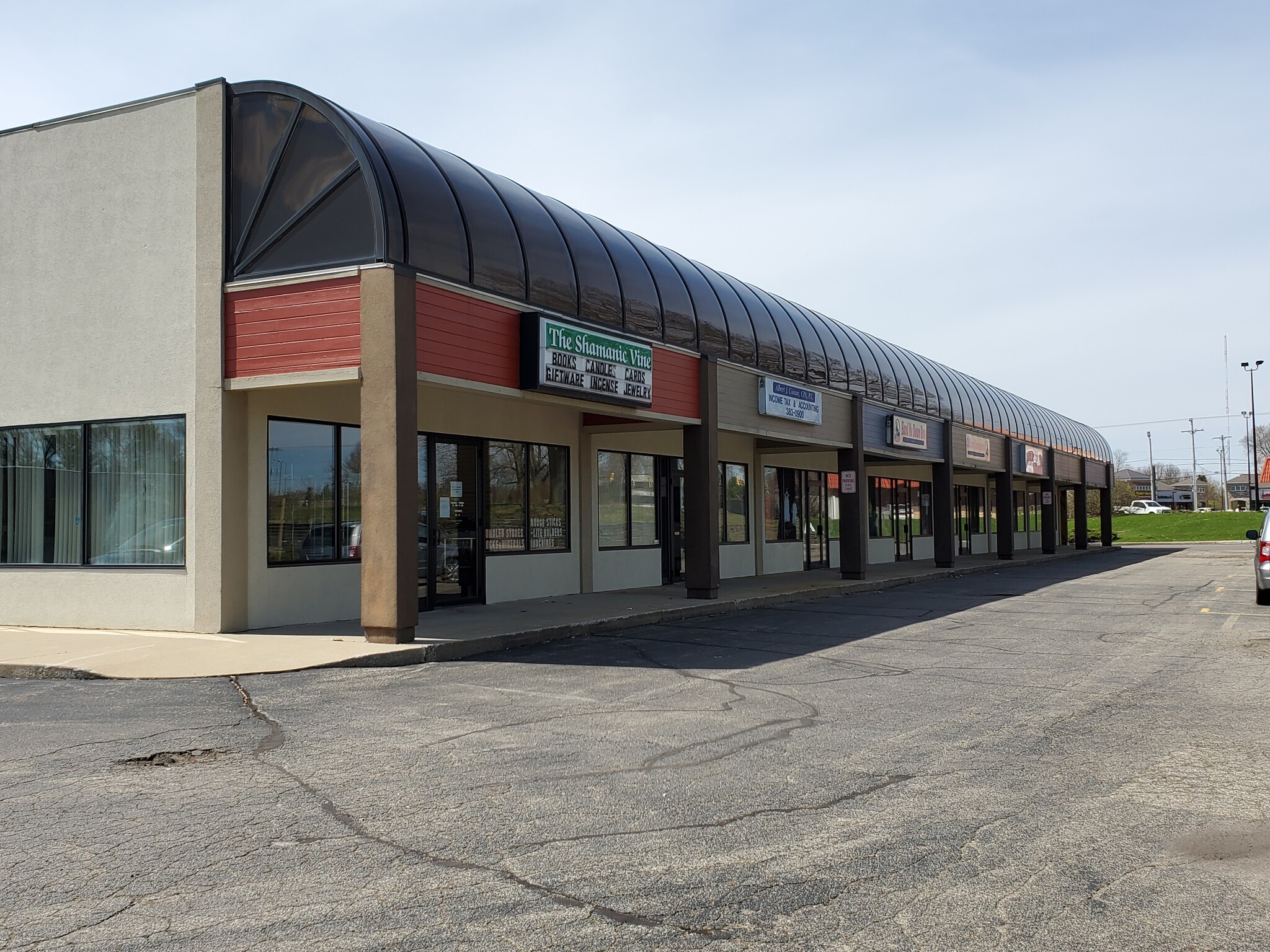 5462 Gull Rd, Kalamazoo, MI for lease Building Photo- Image 1 of 9