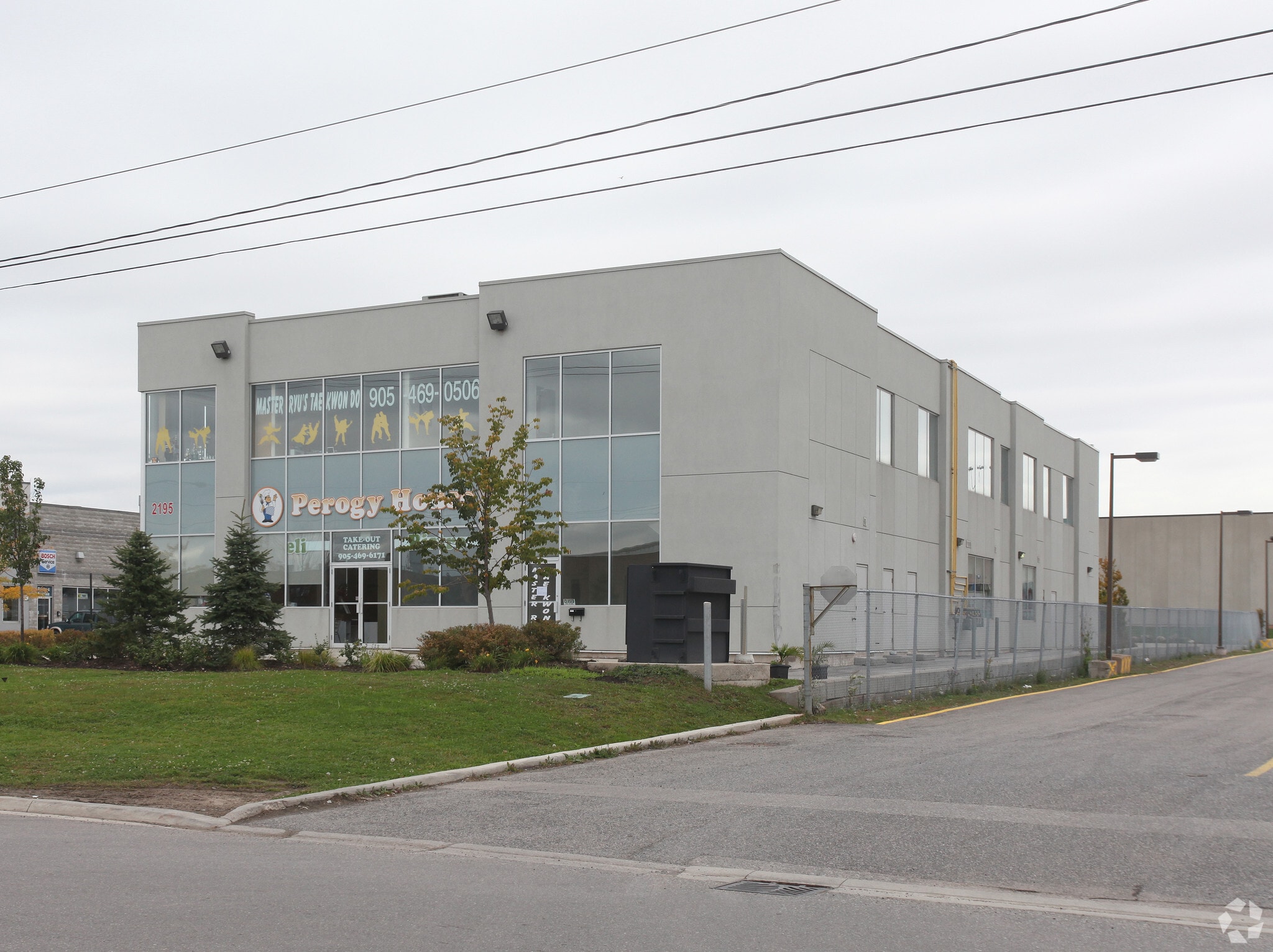 2195 Wyecroft Rd, Oakville, ON for sale Primary Photo- Image 1 of 1