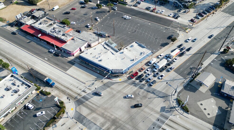 9001 Telegraph Rd, Pico Rivera, CA à louer - Aérien - Image 2 de 12