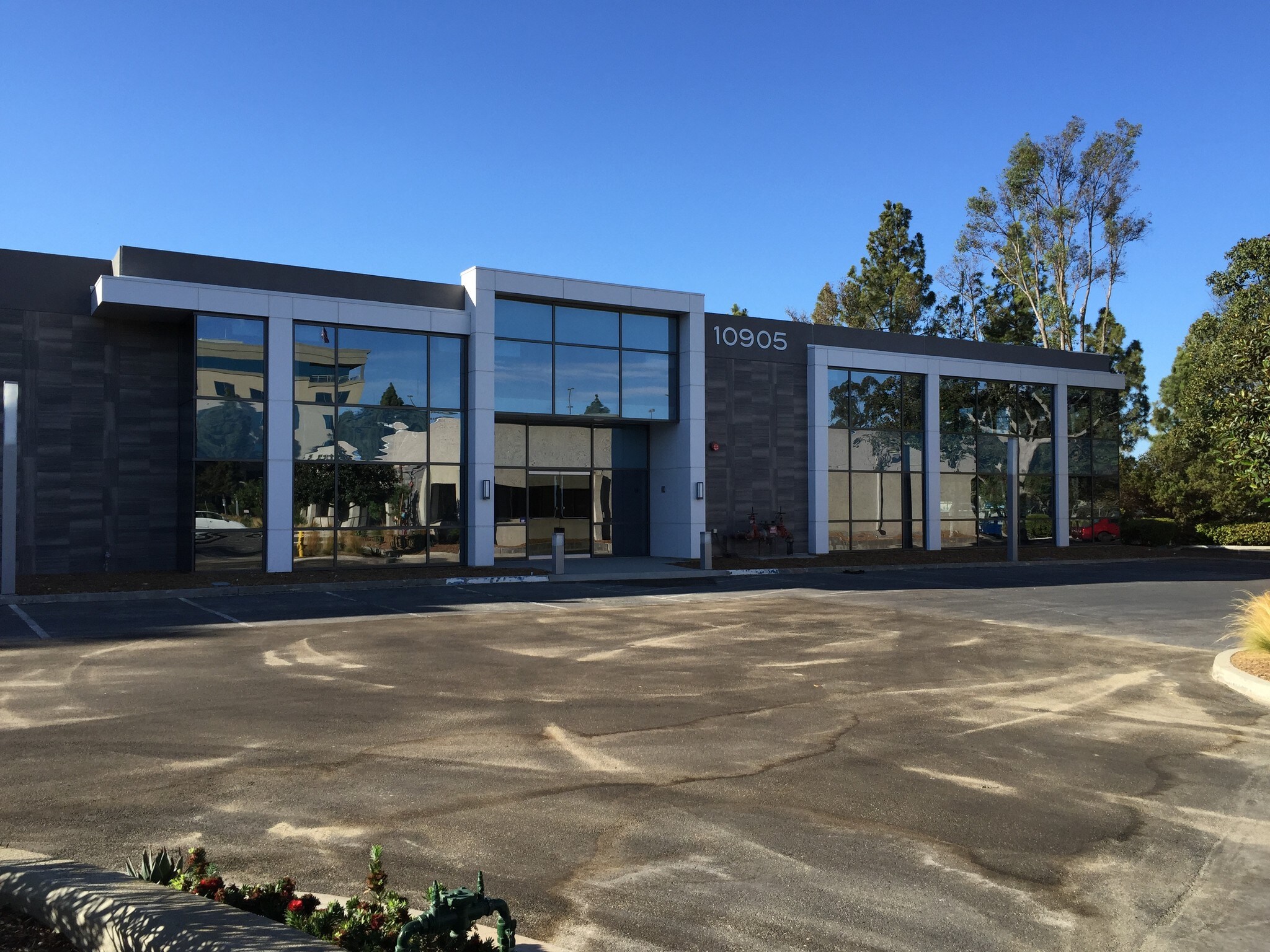 10905 Technology Pl, San Diego, CA for lease Building Photo- Image 1 of 8