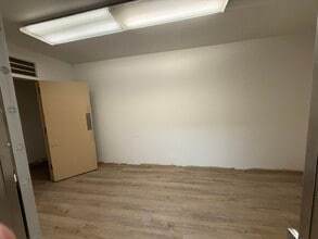 446-450 Union Blvd, Allentown, PA for lease Interior Photo- Image 1 of 5