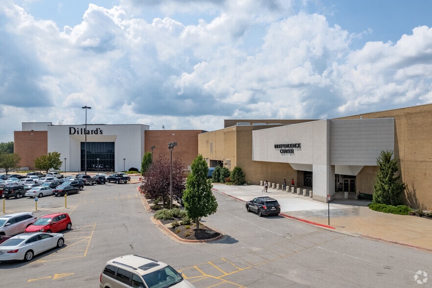 18813 E 39th St, Independence, MO for lease - Building Photo - Image 3 of 48