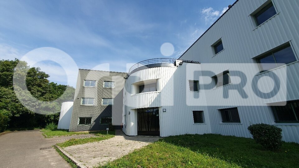Office in Gretz-Armainvilliers for lease Building Photo- Image 1 of 7
