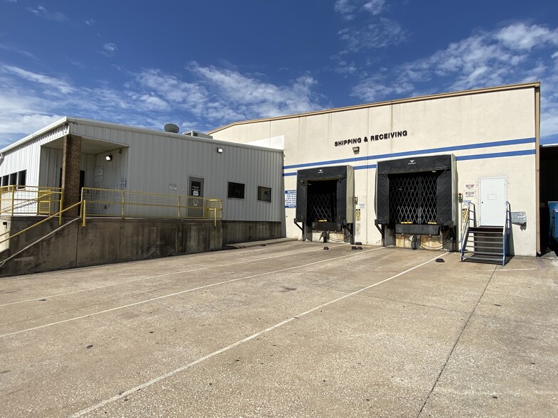 695 Tower Dr, Kennedale, TX for lease - Building Photo - Image 2 of 19