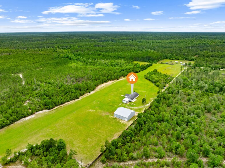 22303 Longleaf Rd NW, Fountain, FL à vendre - Photo principale - Image 1 de 9