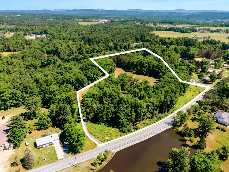 25 Mc Dermott Rd, Mechanicville, NY à vendre - Photo du bâtiment - Image 3 de 14
