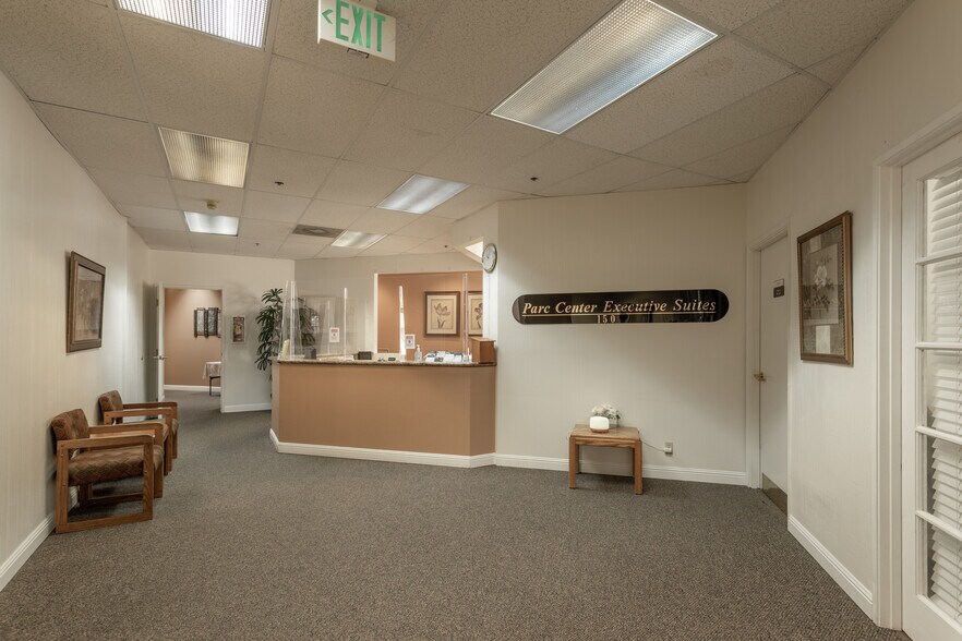 77564 Country Club Dr, Palm Desert, CA à vendre - Numérisation 3D de Matterport - Image 2 de 33