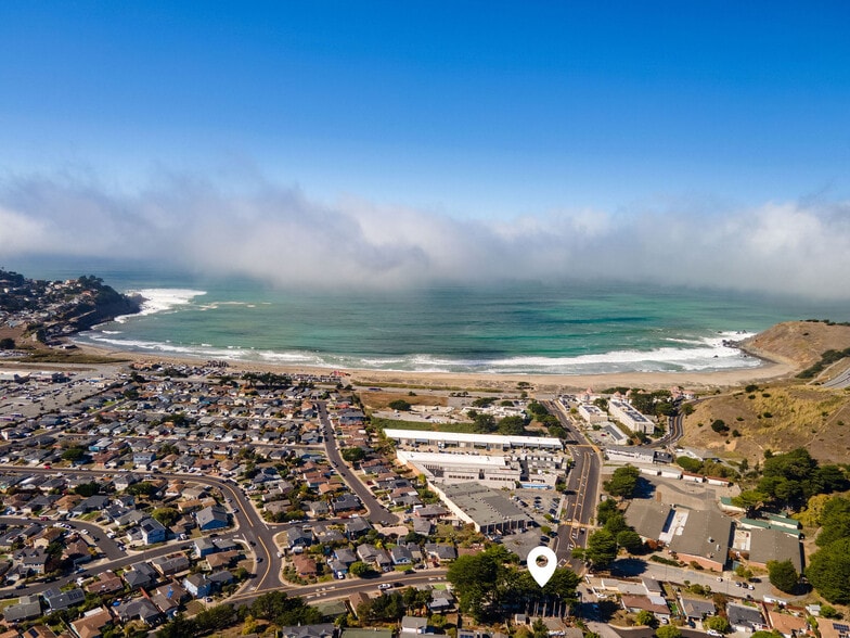 667-669 Crespi Dr, Pacifica, CA for sale - Building Photo - Image 2 of 62