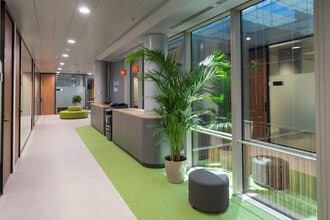 Paseo del Club Deportivo, 1, Pozuelo de Alarcón, Madrid for lease Interior Photo- Image 2 of 4