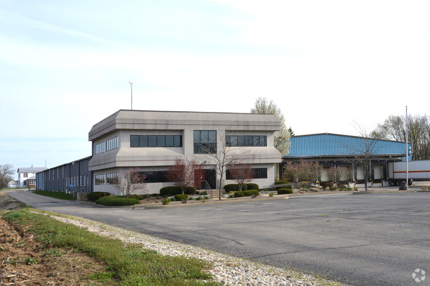 250 W Clay St, Lewisburg, OH à vendre - Photo principale - Image 1 de 1