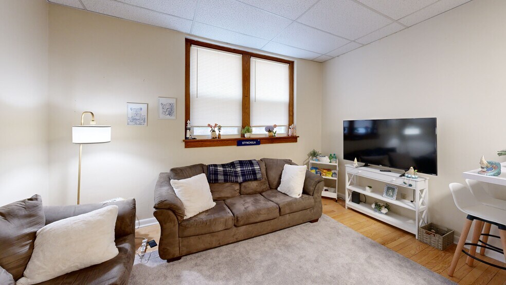 228-232 E College Ave, State College, PA à vendre - Numérisation 3D de Matterport - Image 3 de 32
