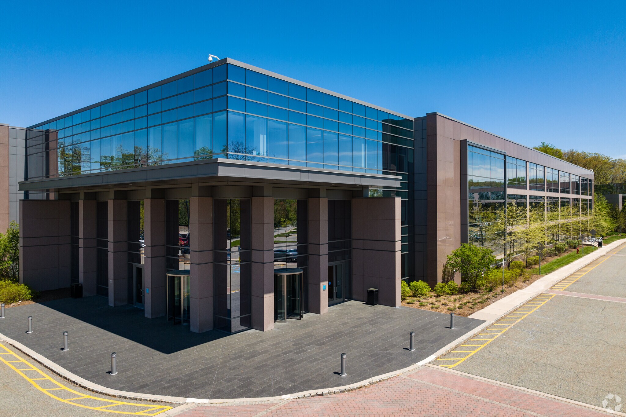 14 Sylvan Way, Parsippany, NJ for lease Building Photo- Image 1 of 8