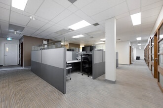 9816 Hardin St, Fort McMurray, AB à louer Photo intérieure- Image 2 de 25