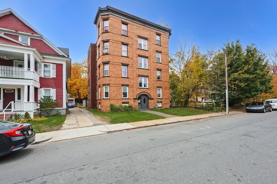 19 Warner St, Springfield, MA for sale - Building Photo - Image 2 of 10