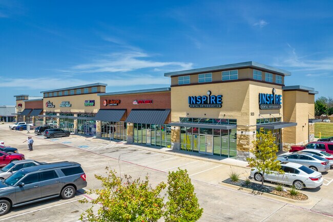 Plus de détails pour 909 Tripp Rd, Mesquite, TX - Commerce de détail à louer