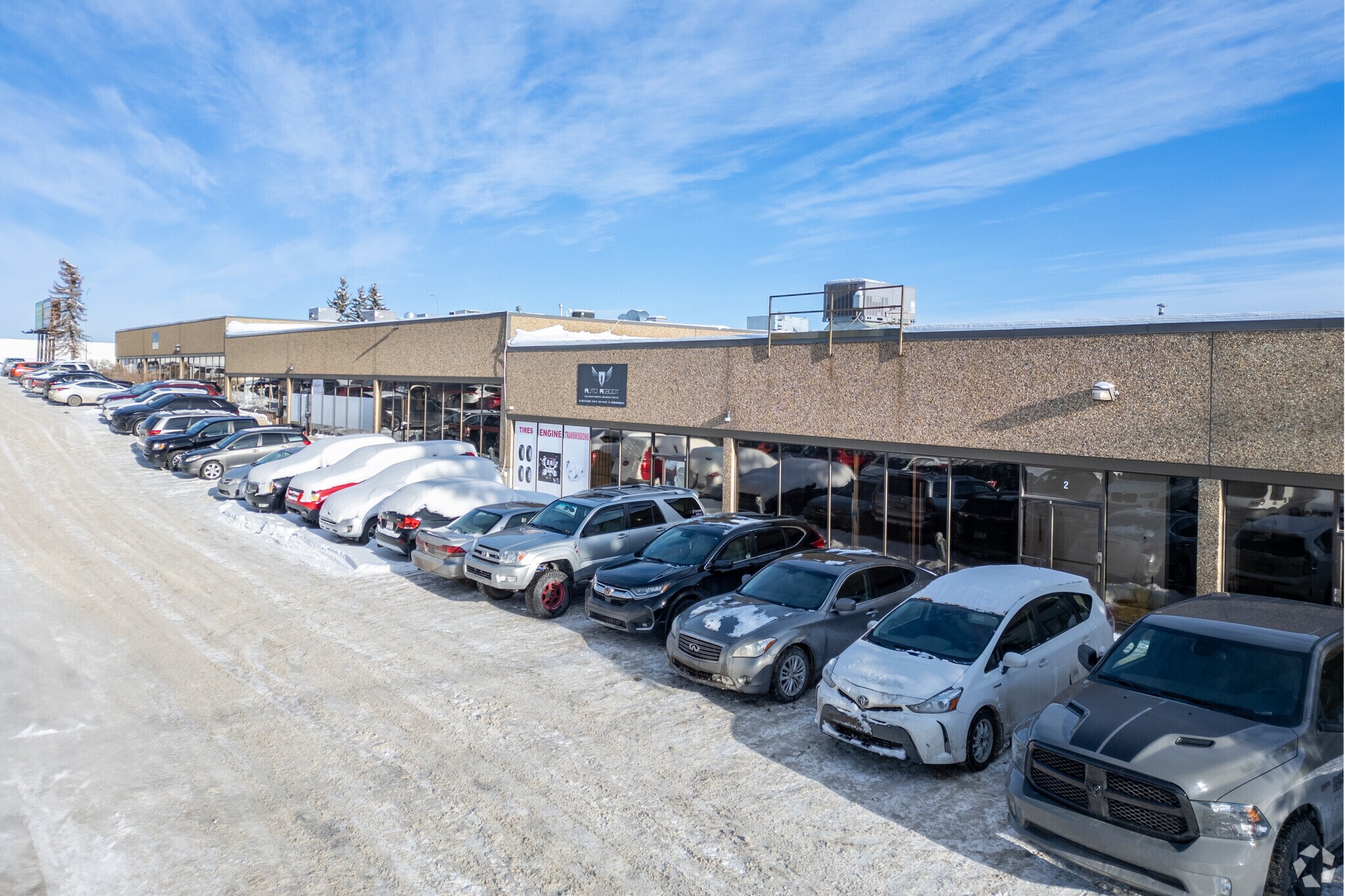 3320 14th Ave NE, Calgary, AB à vendre Photo principale- Image 1 de 1