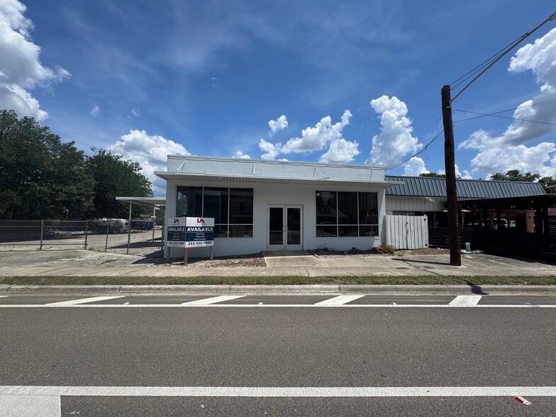 224 NW 8th Ave, Gainesville, FL for lease - Building Photo - Image 2 of 5