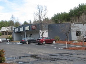 292 Route 101, Bedford, NH for lease Interior Photo- Image 2 of 9