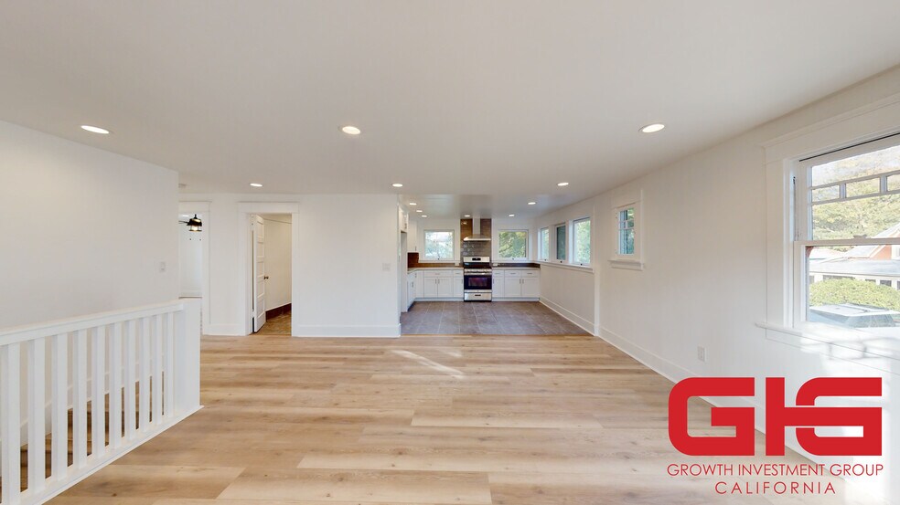 536 N Madison Ave, Pasadena, CA à vendre - Photo du bâtiment - Image 2 de 33