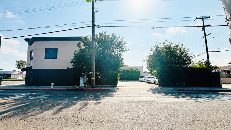 1427 W Valley Blvd, Alhambra, CA à louer - Photo du bâtiment - Image 3 de 4