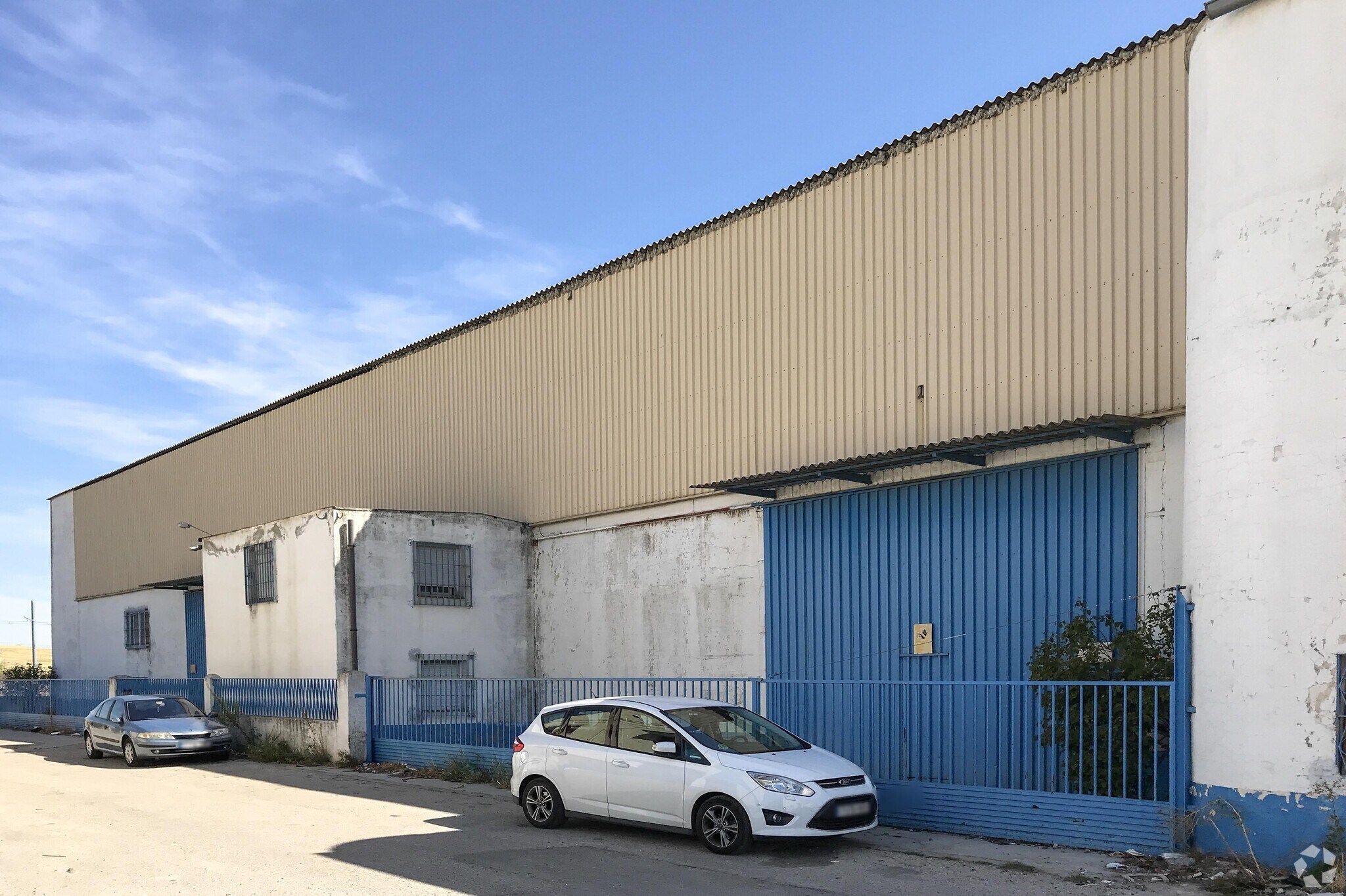Industrial in Parla, Madrid for sale Primary Photo- Image 1 of 21
