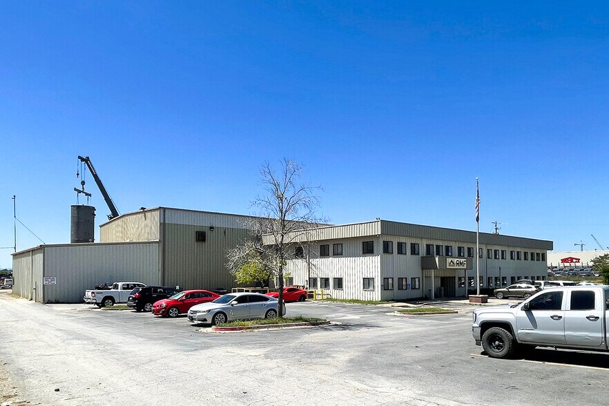 1125 W 2300 N, Salt Lake City, UT à louer - Photo du bâtiment - Image 3 de 5