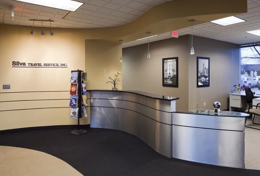 100 W Big Beaver Rd, Troy, MI à louer - Photo intérieure - Image 3 de 13