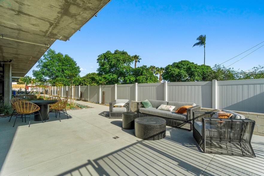 1559 N Santa Fe Ave, Vista, CA for sale - Building Photo - Image 3 of 56