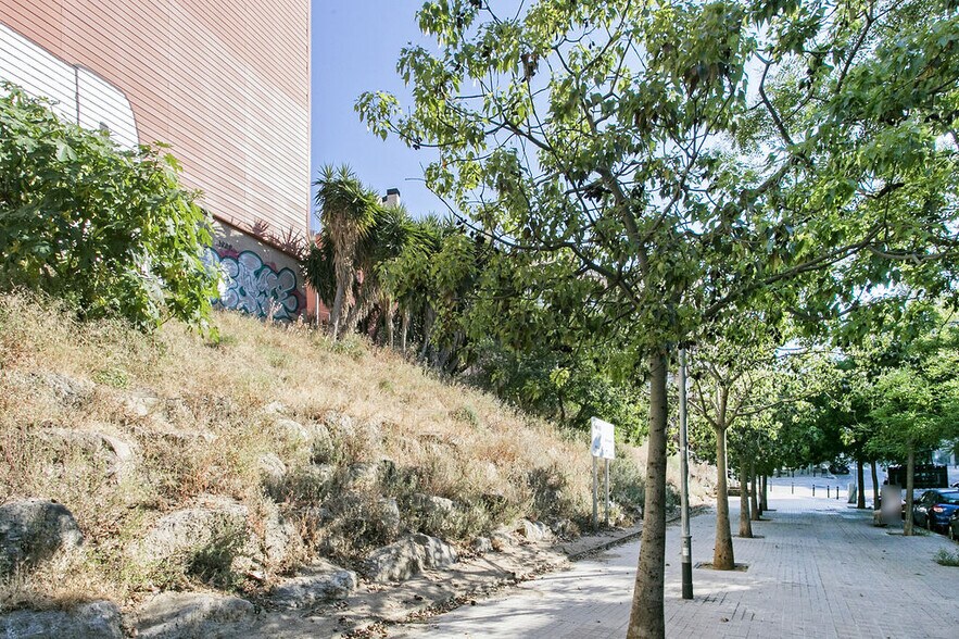 Terrain dans Barcelone, Barcelona à vendre - Photo du bâtiment - Image 3 de 20