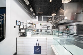 155 3rd St, Hoboken, NJ à louer Photo intérieure- Image 2 de 18